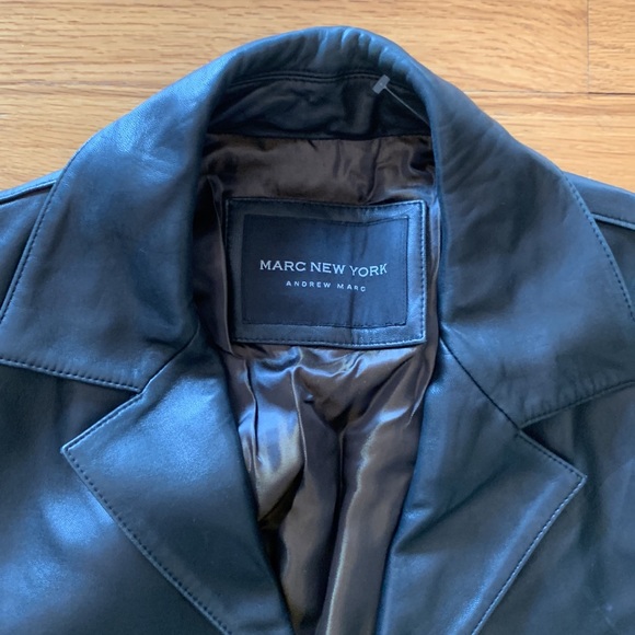 Andrew Marc New York L leather jacket. - Picture 2 of 4